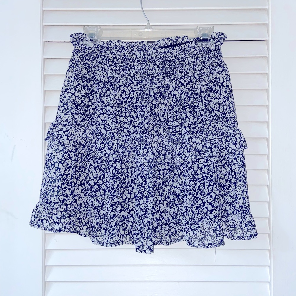 Double lined mini skirt size S